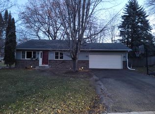 12520 Cockspur Ct, Eden Prairie, MN 55347
