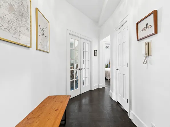 854 West 181st Street image 2 of 15