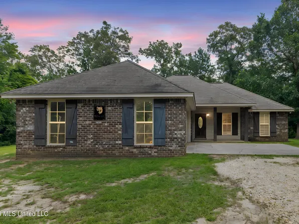 57 Napier Rd, Seminary, MS 39479