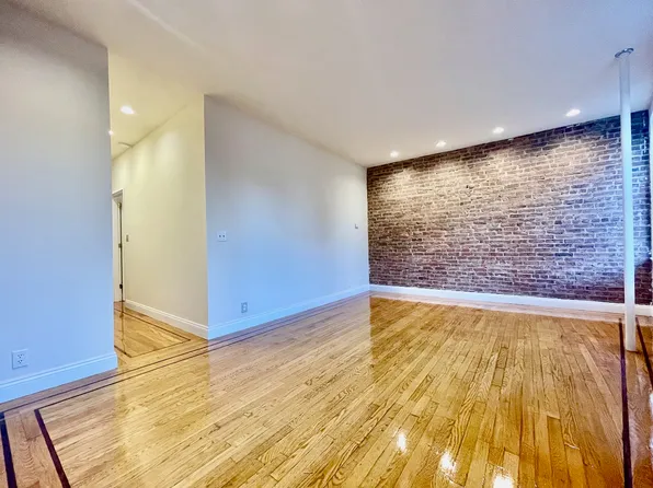 366 Broome Street image 2 of 14