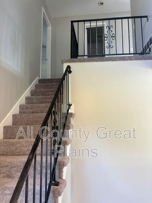 3 bed, 2.0 bath, $1,395 — Photo 4