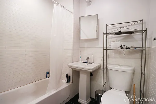 Rented by City Connections Realty | media 34