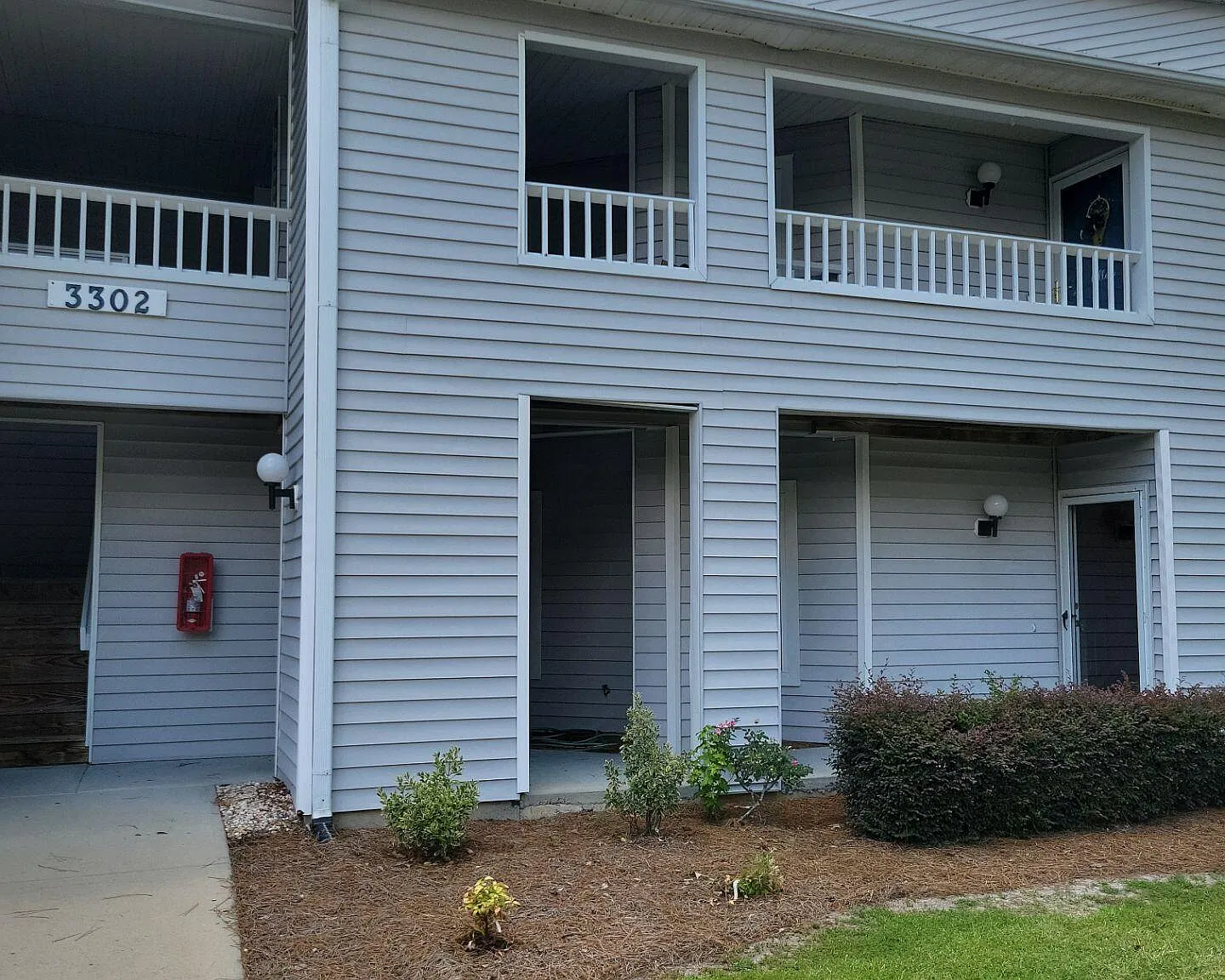 2 bed, 2.0 bath, $1,300 — Photo 2
