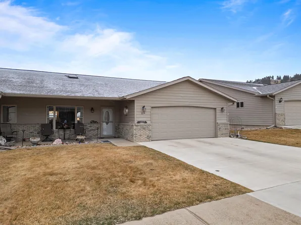 214 Yellowstone Pl, Spearfish, SD 57783