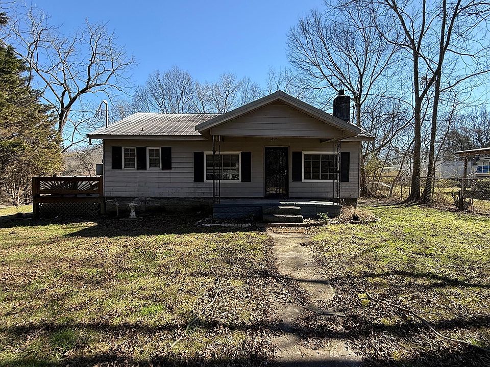 1st image of 426 Evans Rd