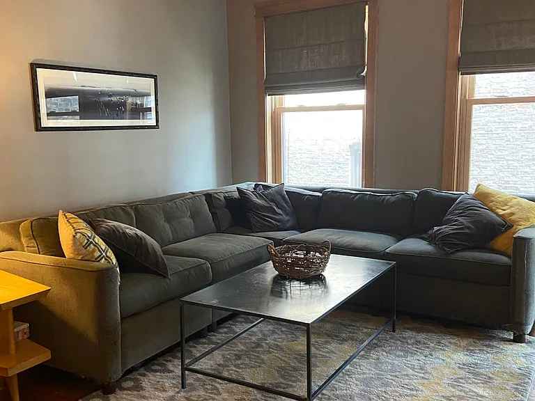 1431 W Rascher Ave #1E — Photo 6