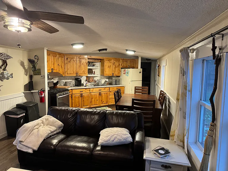 2119 N Mears St — Photo 4