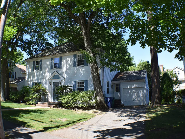 9 Bertrand Rd — Photo 17
