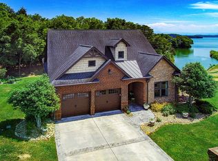 720 Waters Edge, Dandridge, TN 37725