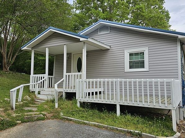 16 Hinson Ave