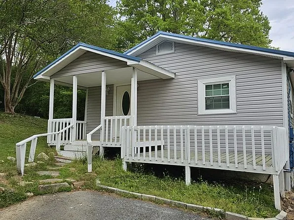 16 Hinson Ave, Gadsden, AL 35904