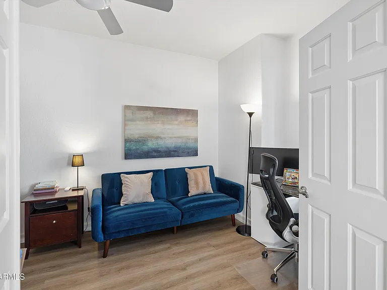9647 E Ludlow Dr — Photo 14