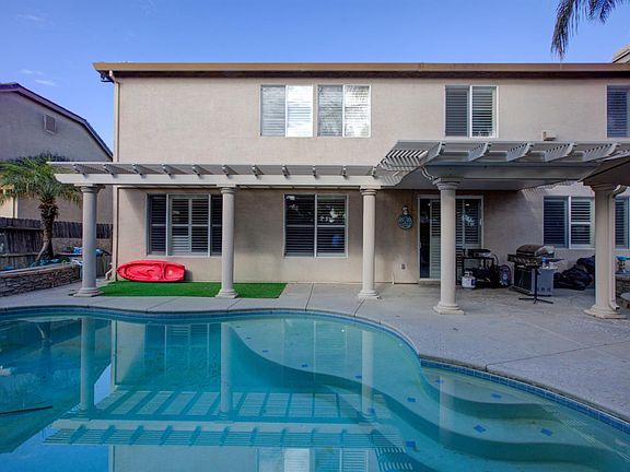 4th image of 4208 Blake Dr