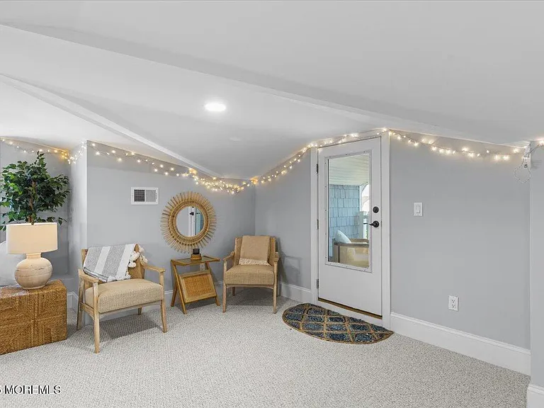 1613 Ocean Ave — Photo 23
