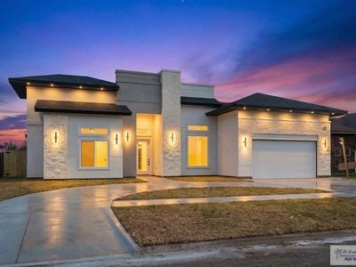 303 Red Oak Dr, Los Fresnos, TX, 78566