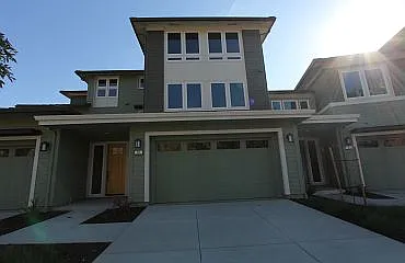 10 Anchor Point Dr photo 1