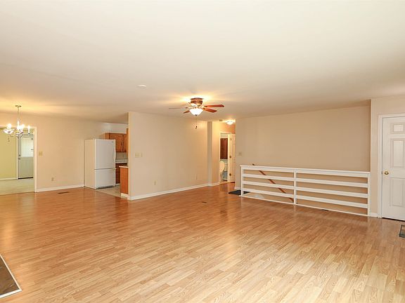 2nd image of 26 W Lake Forest Dr