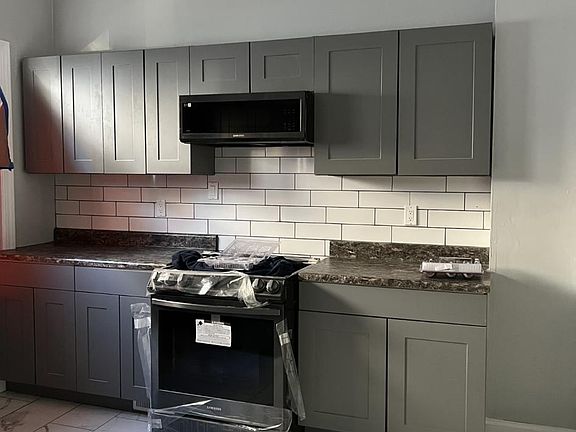 2nd image of 121 Hallock Ave #2