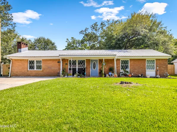 5008 Friar Tuck Ave, Pascagoula, MS 39581