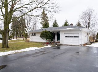 8 East Ave, Livonia, NY 14487