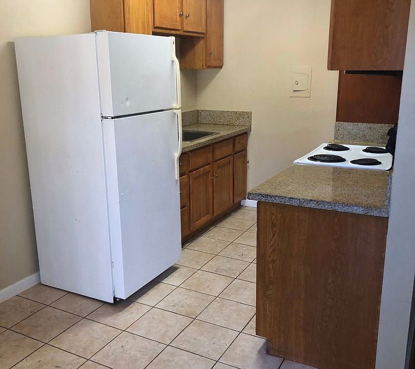 1st image of 3726 Poinciana Dr APT 16