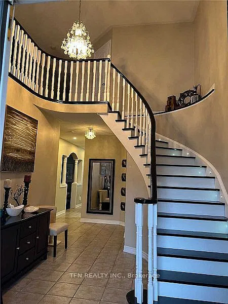 4 bed, $4,300 — Photo 3