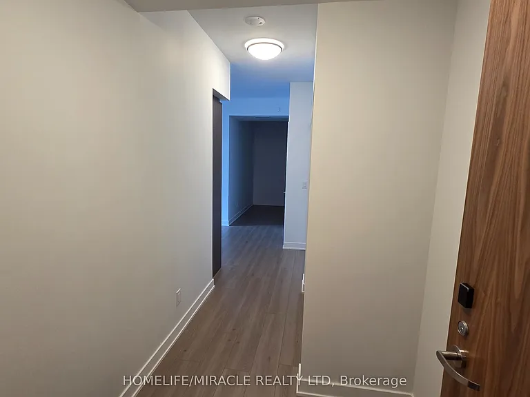25 Wellington St S #3008 — Photo 9