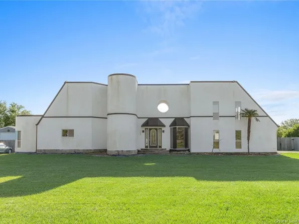 7105 Windmill Ln, Lake Charles, LA 70605