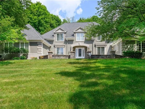 7624 Hearthstone Ave NW, North Canton, OH 44720