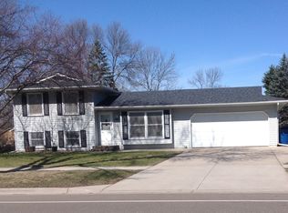 16665 Gerdine Path W, Rosemount, MN 55068