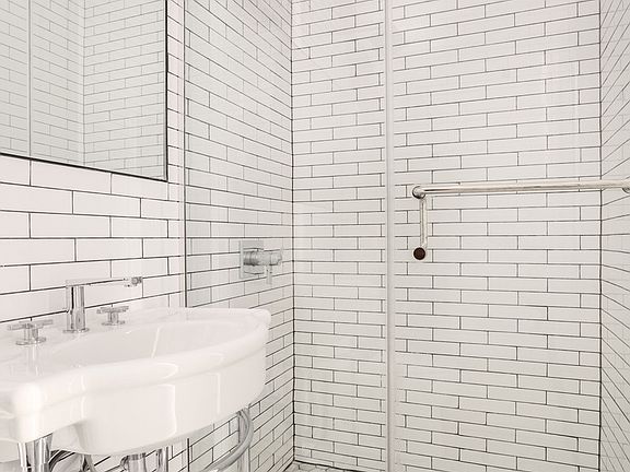 4th image of 393 Rogers Ave #2A