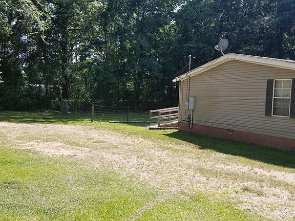 2nd image of 115 Clements Cove Ln NE