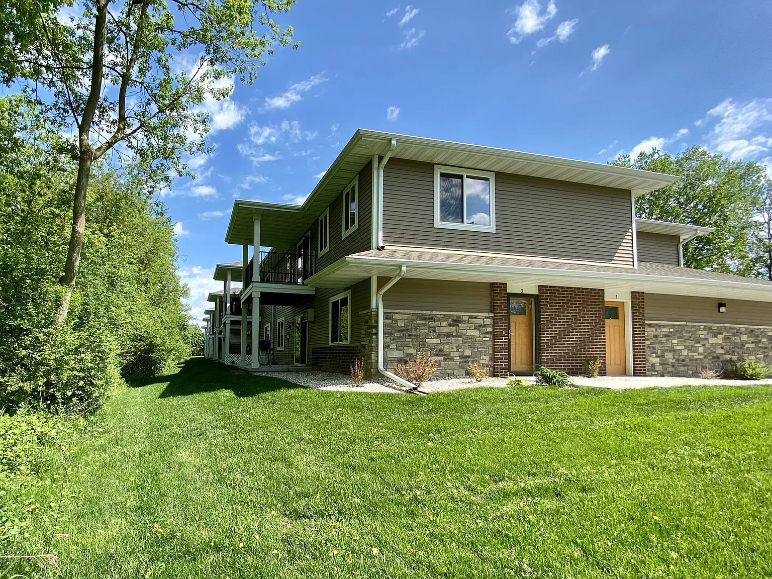 Pinewood Park Villas — Photo 1
