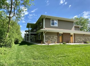 2475 Woodale Ave APT 10, Green Bay, WI 54313