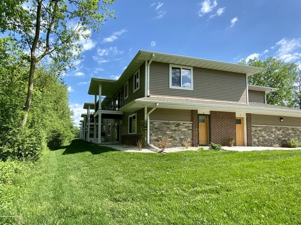 Pinewood Park Villas, 2475 Woodale Ave APT 10, Green Bay, WI 54313