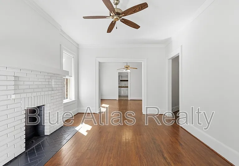 4914 Victor St #3 — Photo 6