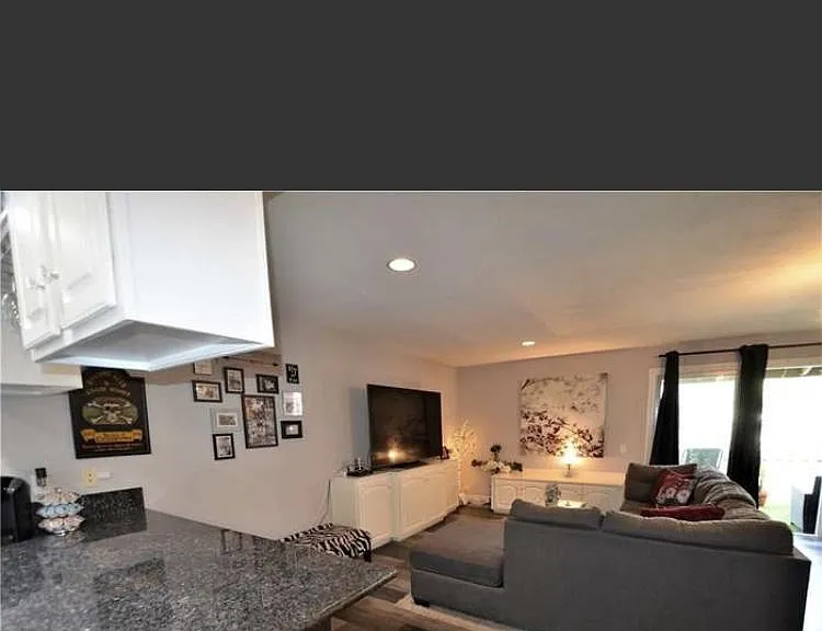 28741 Via Las Flores Rd — Photo 8