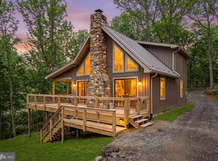 2368 Crossings View Rd, Paw Paw, WV 25434