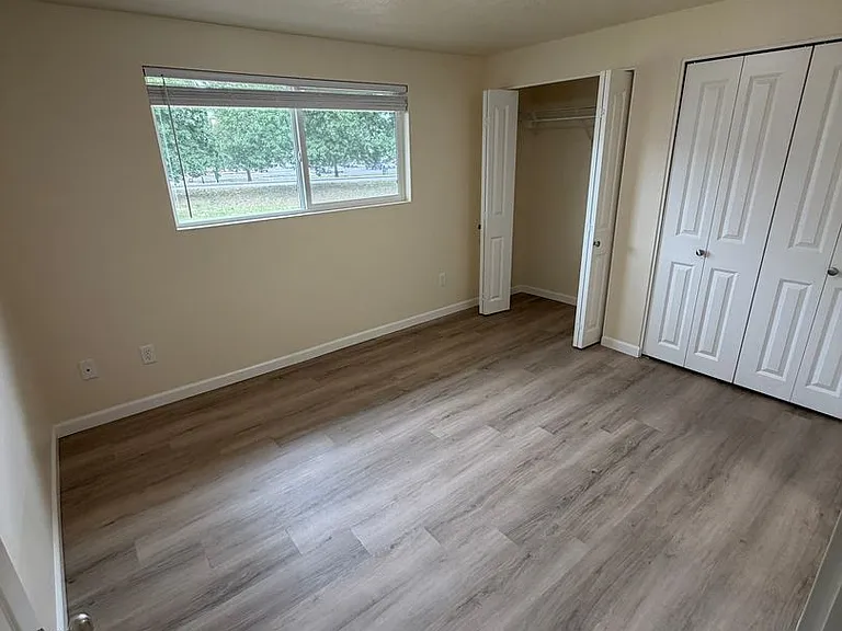 2215 Elm St SW — Photo 47