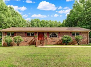 1110 E Stadium Dr, Eden, NC 27288