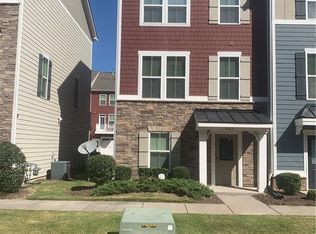 4372 Pickney Ln, Chesapeake, VA 23324