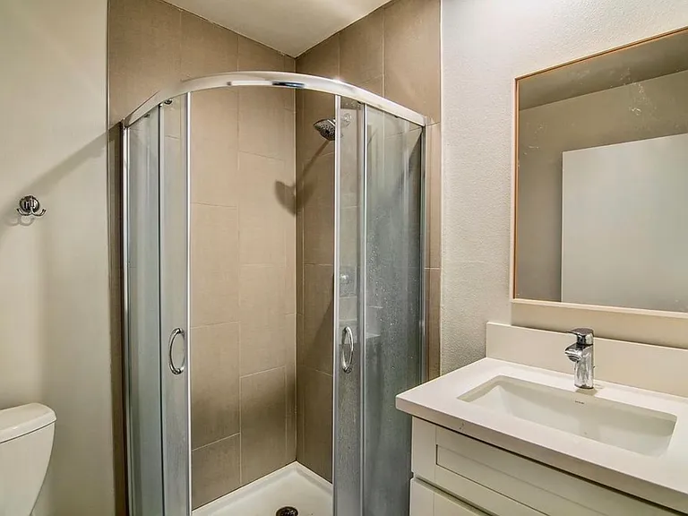 3410 Walton Ave #4 — Photo 7