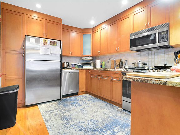 5th image of 4017 21st Ave