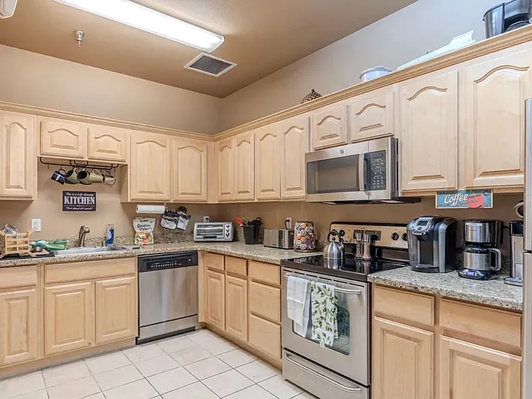 450 N Arlington Ave #602 — Photo 10