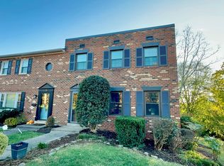 6320 Mayapple Pl, Alexandria, VA 22312