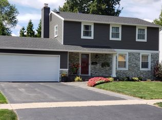 6215 Capshore Dr, Toledo, OH 43611