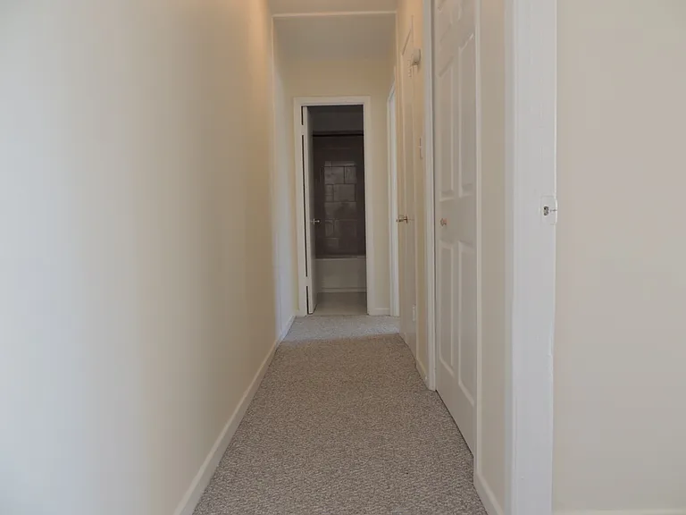 119 Sandra St — Photo 6