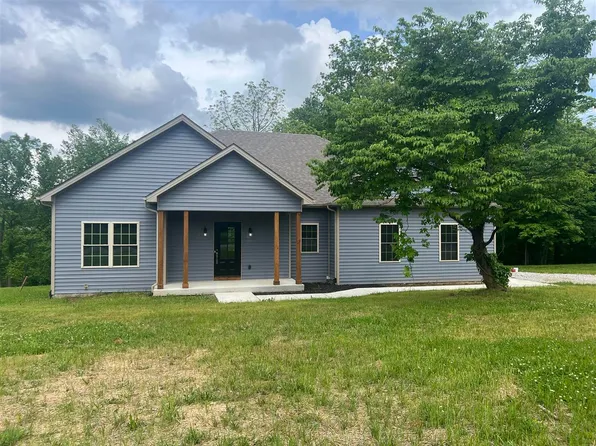 7648 Bowling Green Rd, Scottsville, KY 42164