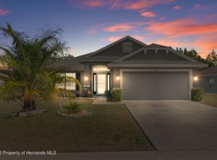 1137 S Brookfield Dr, Lecanto, FL 34461