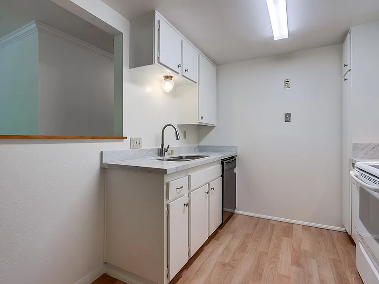 12609 Robison Blvd #205 — Photo 4